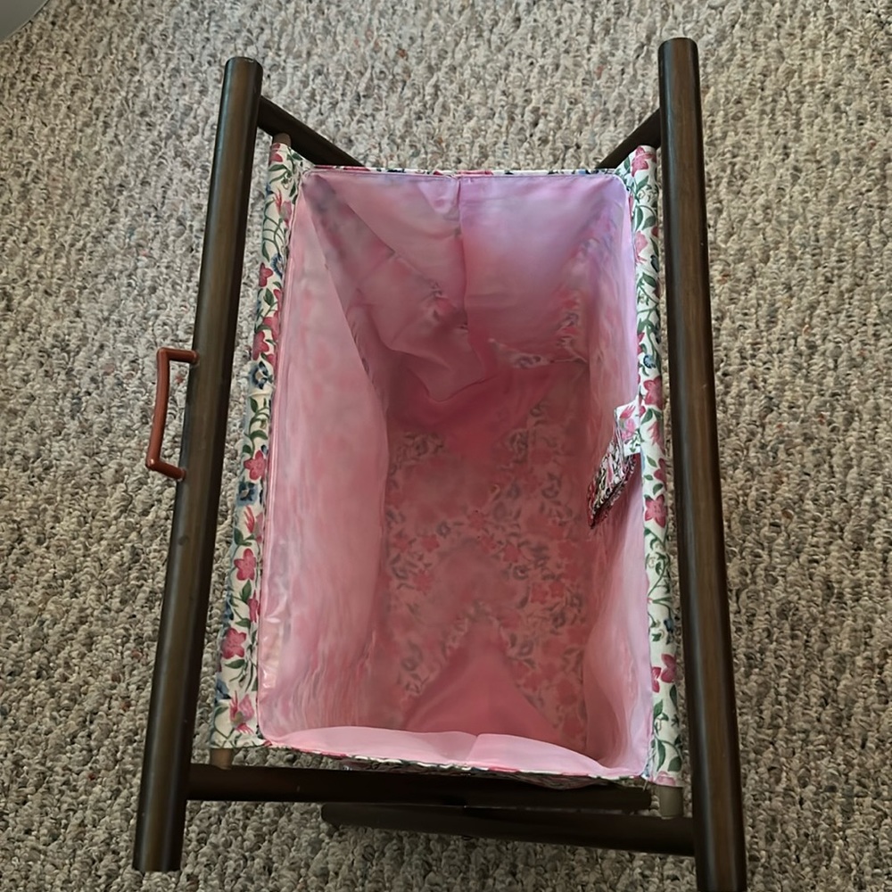 Yarn basket